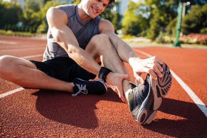 How Foot Surgeons Treat Sports Injuries