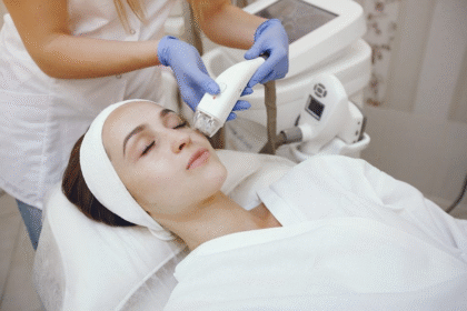 How does a dermatologist treat acne effectively?