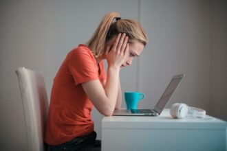 Can Bad Posture Cause Neck Pain?